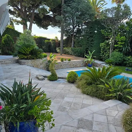 別荘 1-bedroom With Pool Access