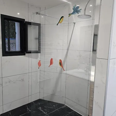 1-bedroom With Pool Access Nyaraló