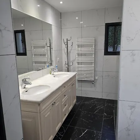 1-bedroom With Pool Access Hébergement de vacances